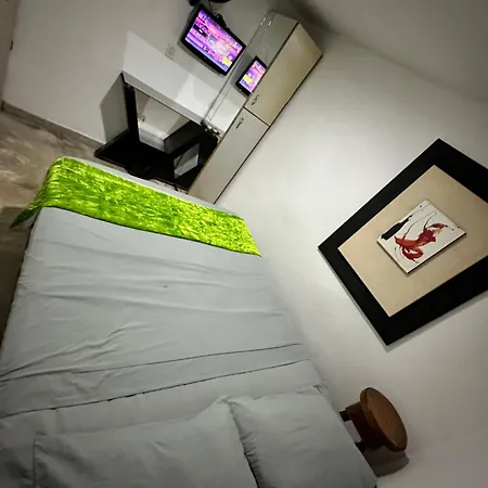 Aparta Estudio Marbella Apartment *